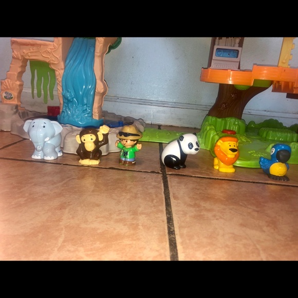 Little people - Picture 3 of 7